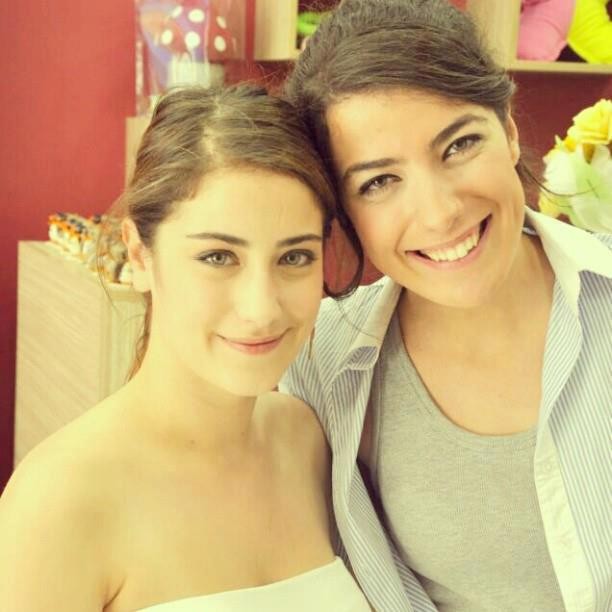 Hazal Kaya Fotoğrafı
