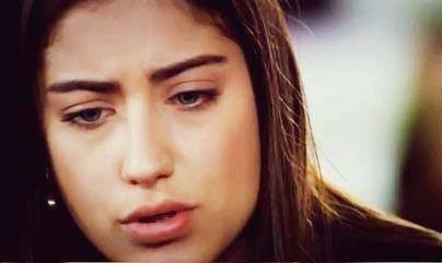 Hazal Kaya Fotoğrafı