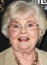 June Squibb fotoğrafı