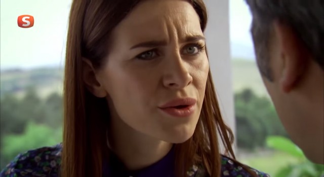 Gözde Mukavelat Fotoğrafı