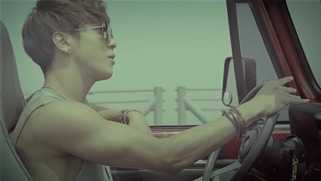 Jung Yong-Hwa Fotoğrafı