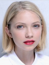 Tavi Gevinson fotoğrafı