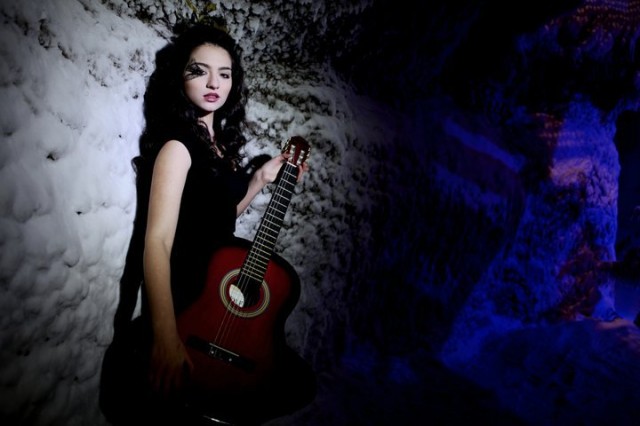 Melisa Aslı Pamuk Fotoğrafı