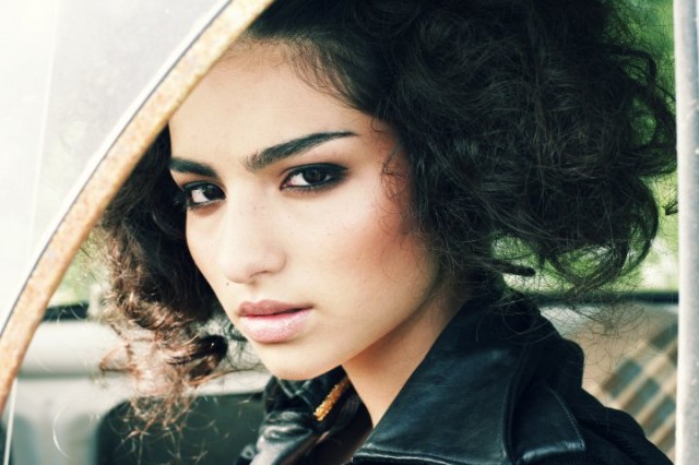 Melisa Aslı Pamuk Fotoğrafı