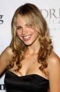 Halston Sage Fotoğrafı