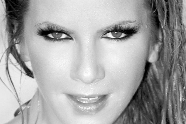 Ivana Sert Fotoğrafı