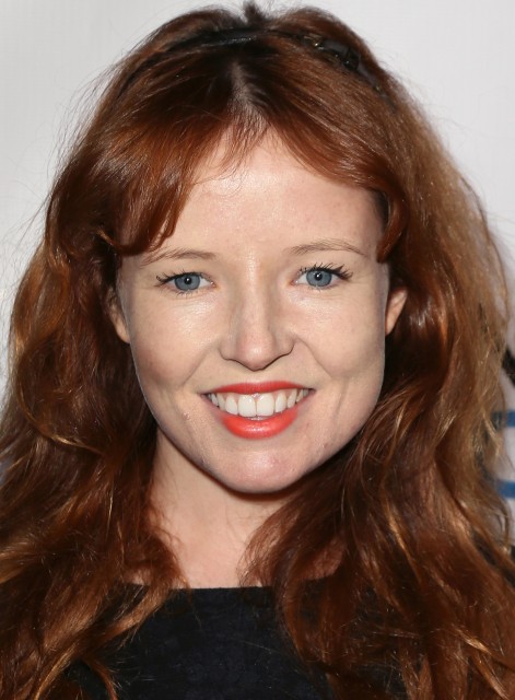 Stef Dawson fotoğrafı