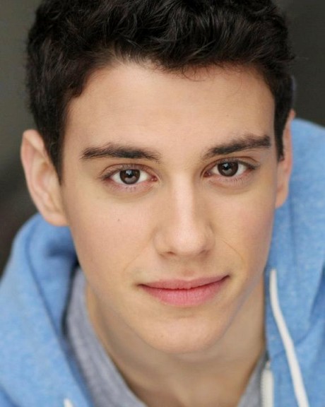 Adam DiMarco Fotoğrafı