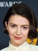 Ella Hunt fotoğrafı