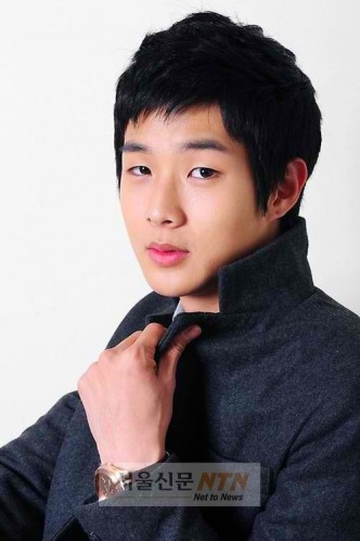 Choi Woo-sik Fotoğrafı