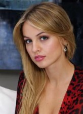 Yanina Studilina fotoğrafı