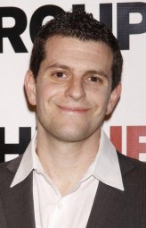 Dennis Staroselsky fotoğrafı