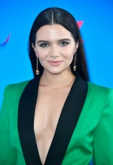 Katie Stevens fotoğrafı