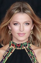 Lily Travers fotoğrafı