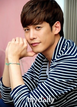 Park Ki-woong Fotoğrafı