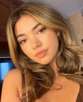 Alisha Newton fotoğrafı