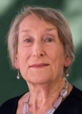 Janet Henfrey fotoğrafı