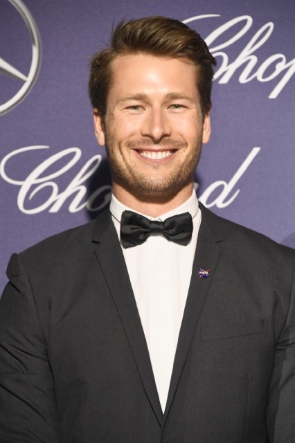 Glen Powell Fotoğrafı