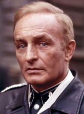 Anton Diffring fotoğrafı