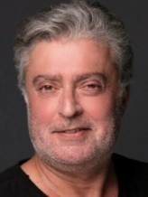 Mert Asutay fotoğrafı