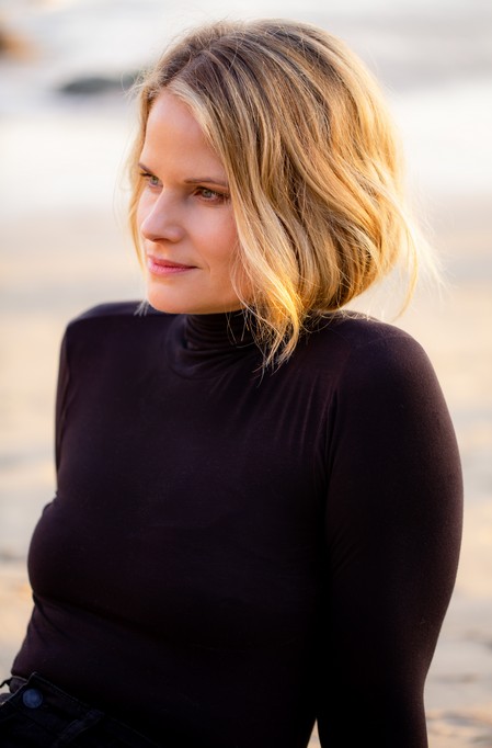 Joelle Carter Fotoğrafı