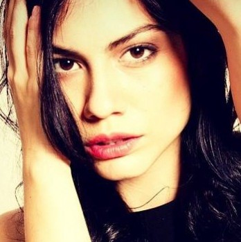 Demet Özdemir Fotoğrafı