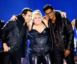 Skylar Astin fotoğrafı