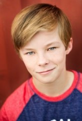 Nicholas Hamilton fotoğrafı