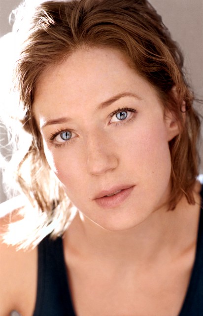 Carrie Coon Fotoğrafı
