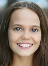 Oona Laurence fotoğrafı