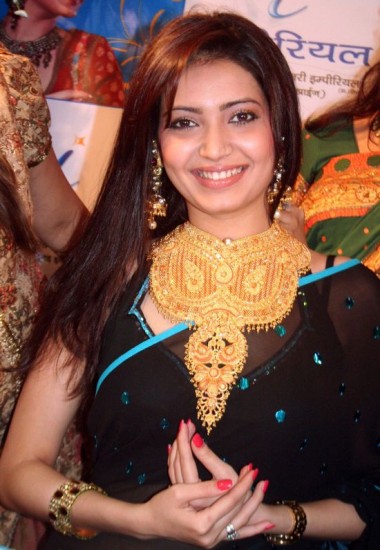 Karisma  Tanha Fotoğrafı