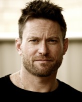 Adam   T Perkins fotoğrafı