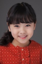 Yoon Ji-min (i) fotoğrafı