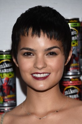 Brianna Hildebrand Fotoğrafı