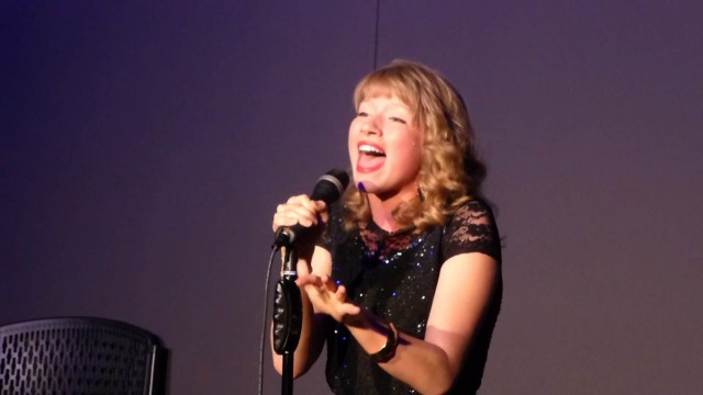 Monica Moore  Smith Fotoğrafı