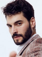 Akın Akınözü fotoğrafı