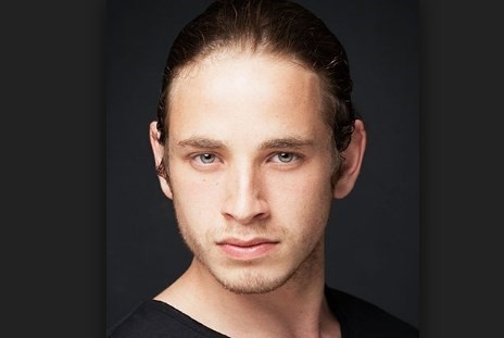 Cem Yiğit Üzümoğlu fotoğrafı