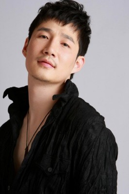 Heo Dong-Won fotoğrafı