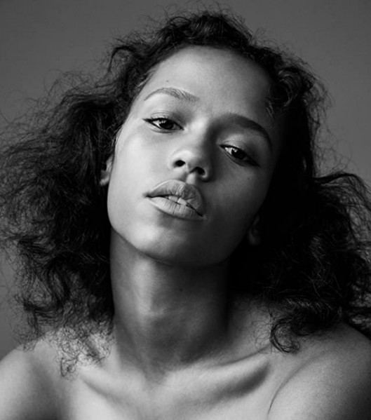 Taylor Russell Fotoğrafı