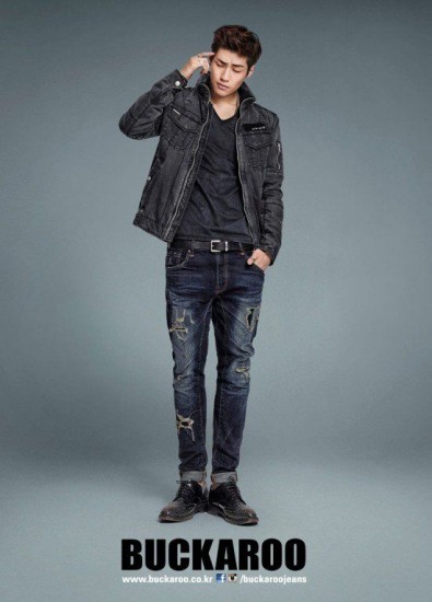 Lee Seung-hyub Fotoğrafı