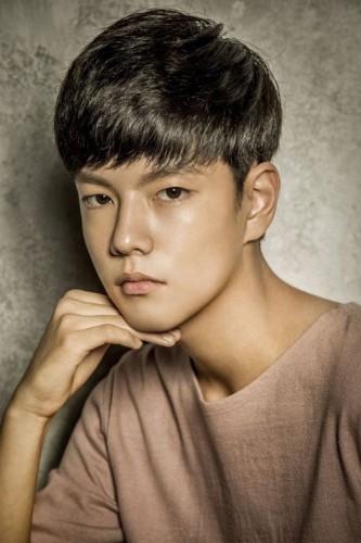 Ji Min-Hyeok fotoğrafı