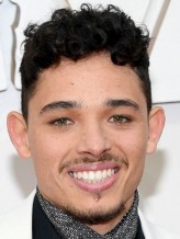 Anthony Ramos fotoğrafı