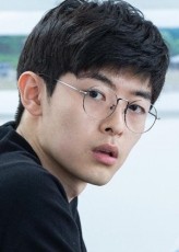 Jung Won-Chang fotoğrafı