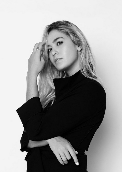 Rose Reid Fotoğrafı