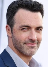 Reid Scott fotoğrafı