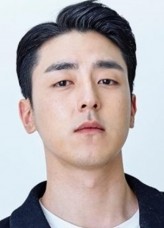 Ryu Kwon-Ha fotoğrafı