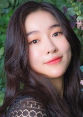 Song Ji-Woo (i) fotoğrafı