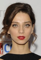 Angela Sarafyan fotoğrafı