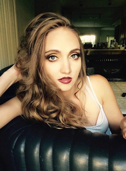 Nika Balina Fotoğrafı