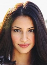 Richa Moorjani fotoğrafı